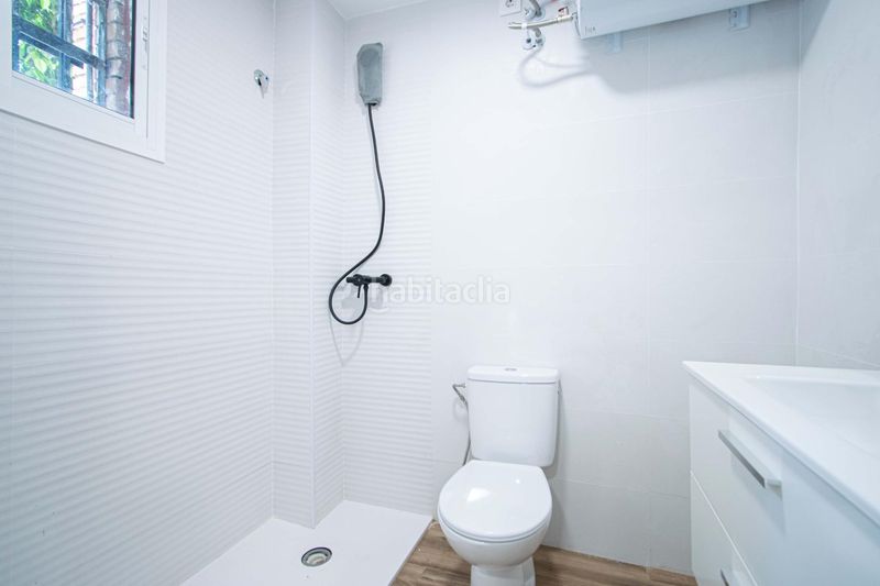 Foto 6c3992b8-c4e0-453d-aad6-2a6f04b7c00e. Planta baixa a Cruz Roja Sevilla