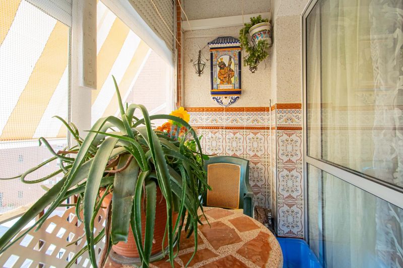 Foto c56e5bc0-6627-476d-82af-81e8be1a52cc. Pis amb aparcament a colores - entreparques Sevilla