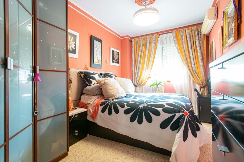 Foto eecef689-f216-45e4-927b-2c6139384c74. Pis amb aparcament a colores - entreparques Sevilla