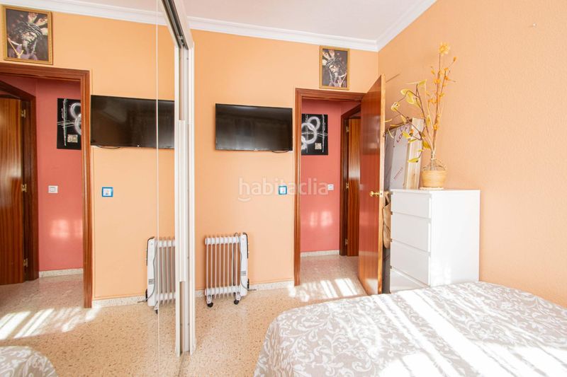 Foto fa166cef-14c0-484d-8b58-e49803c56b89. Pis amb aparcament a colores - entreparques Sevilla