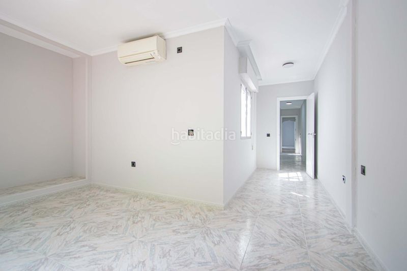 Foto 45bc3b3f-d707-4b57-afab-cea51726ecb4. Casa amb calefacció aparcament a Barrio del Nervión Sevilla