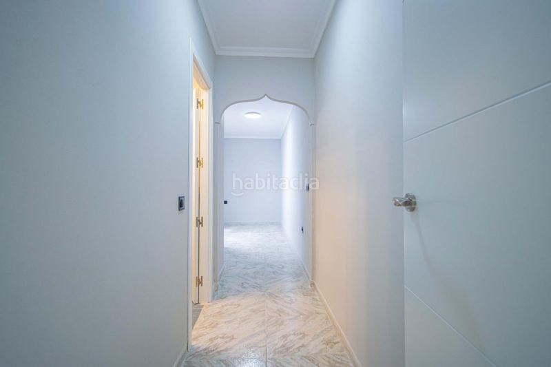 Foto 817a0a74-2662-49bd-85b7-9b68a2122f3f. Casa amb aparcament a Barrio del Nervión Sevilla