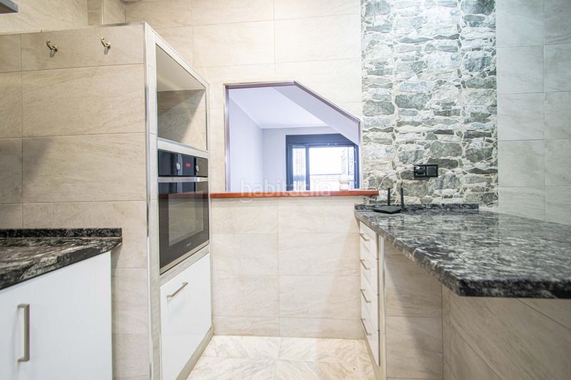 Foto b854a1b1-f5d6-43b8-98eb-ae918889961a. Casa amb calefacció aparcament a Barrio del Nervión Sevilla