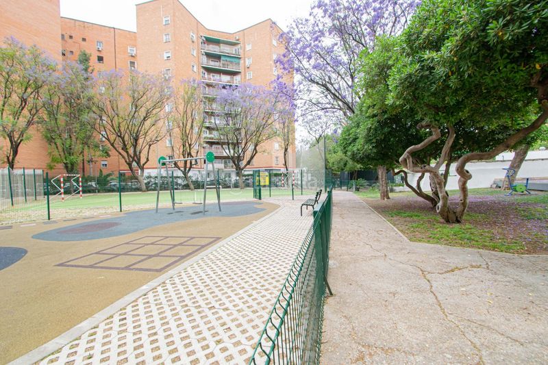 Foto a69f0d5a-a37f-47bb-96cf-0bdc64e3bb4a. Pis amb calefacció aparcament a Bami - La Estrella Sevilla