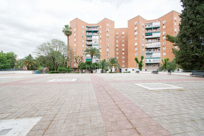 Foto b0b5aeb1-0ec8-44c8-9950-d60048762a3d. Pis amb calefacció aparcament a Bami - La Estrella Sevilla