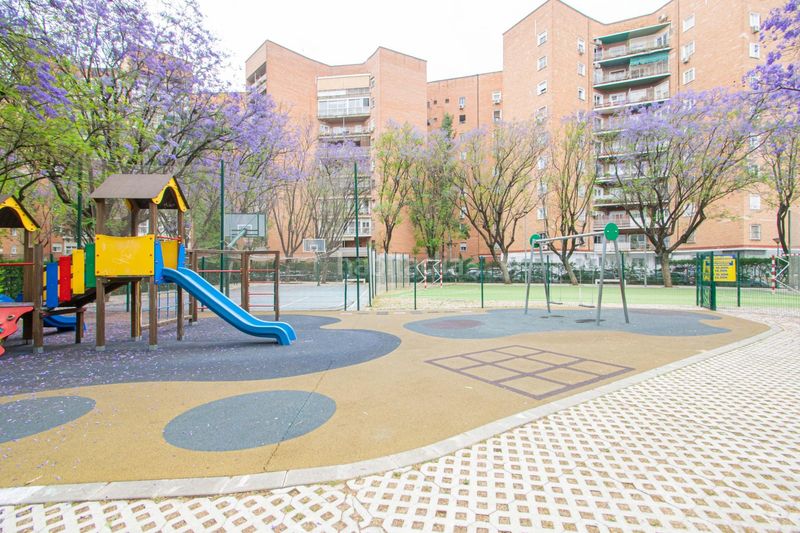 Foto ec23fa21-df5c-4220-a779-00e41763f160. Pis amb calefacció aparcament a Bami - La Estrella Sevilla
