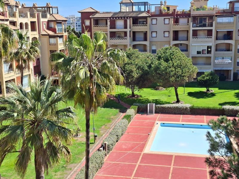 Foto 8d40fd37-19ff-4da0-af54-d28a5ffda316. Apartament amb aparcament piscina a Isla Canela Ayamonte