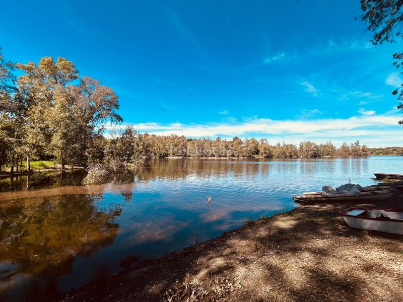 Foto 1b2abfae-6704-4510-a344-8939080eab3b. Pis amb piscina a Los Lagos Guillena