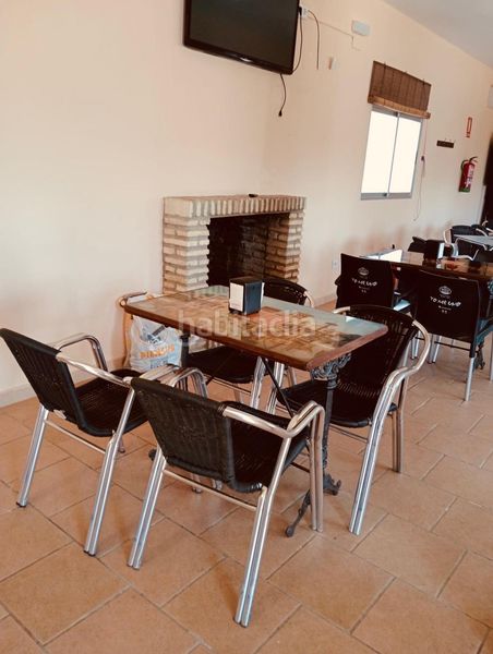 Foto a420bf42-df26-4bf2-ad49-07cca4940307. Pis amb piscina a Los Lagos Guillena