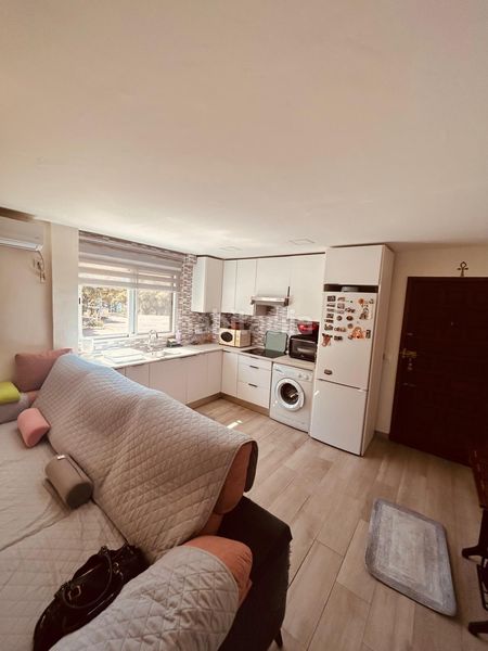 Foto e9bf6571-65d7-4734-be6d-d32f1060fccc. Pis amb piscina a Los Lagos Guillena