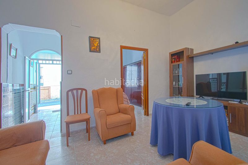 Foto 066bc1b1-529e-4fa7-abc2-02ff17cf6007. Casa amb calefacció a Barrio del Nervión Sevilla