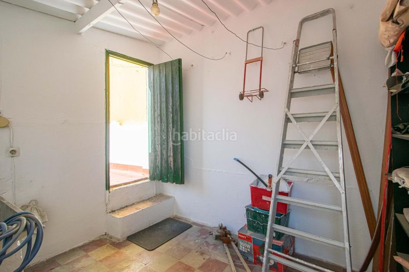 Foto b594c7cc-4c5b-4e3a-8249-6d8bc4532b7f. Casa amb calefacció a Barrio del Nervión Sevilla