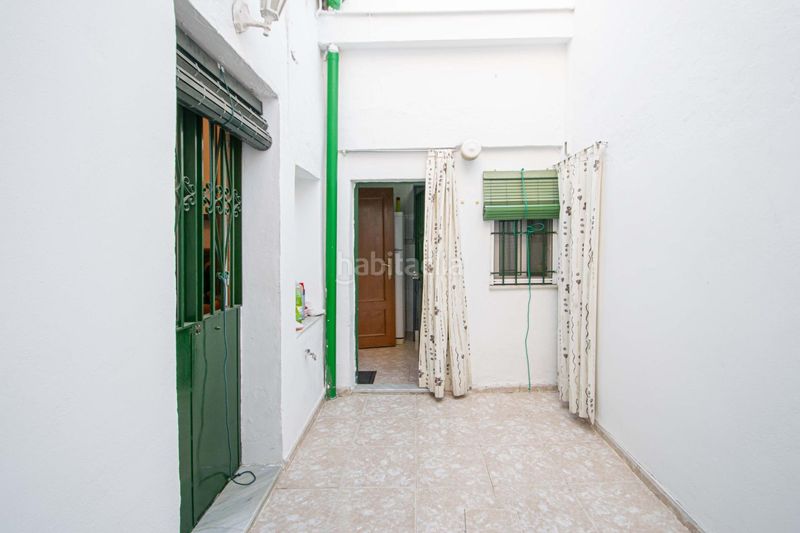 Foto e3cbaa8e-6619-4b34-b4b1-504f135e24d1. Casa amb calefacció a Barrio del Nervión Sevilla