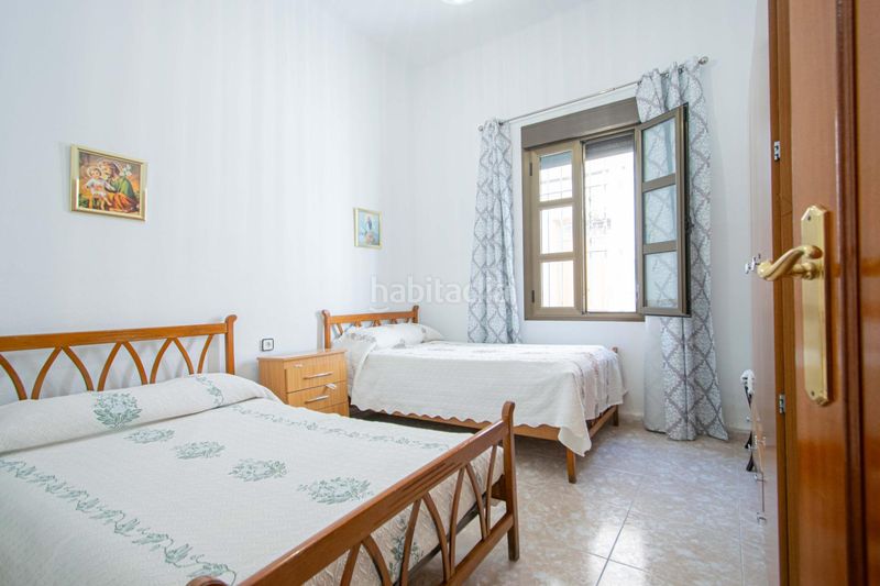 Foto ed0b5521-8deb-4555-9af7-6516220bc976. Casa amb calefacció a Barrio del Nervión Sevilla