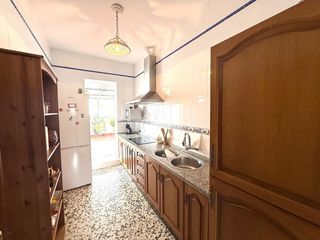 Maison à Aznalcázar. Chalet adosado en primera planta