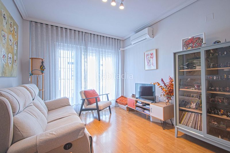 Foto 150fbf4a-4f8f-4a6b-9484-98c1604ca5d7. Pis amb aparcament piscina a colores - entreparques Sevilla