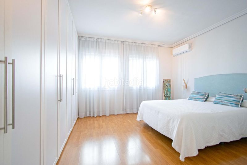 Foto 2025789b-a8da-4a82-ab80-2f27b01367e5. Pis amb aparcament piscina a colores - entreparques Sevilla