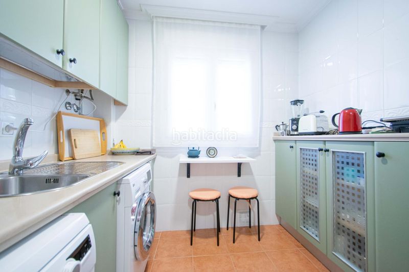 Foto 332b8f5f-f236-43ab-9a4b-4bdb54b0ceee. Pis amb aparcament piscina a colores - entreparques Sevilla