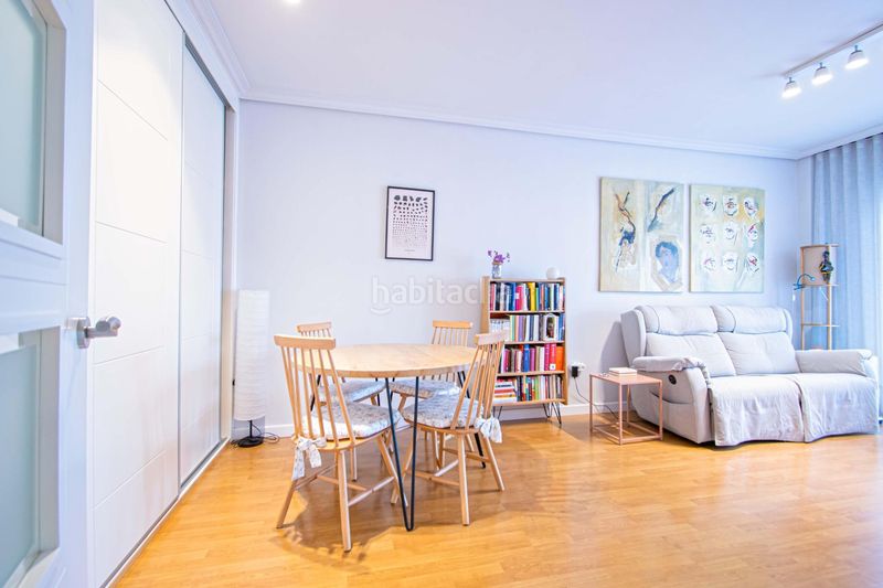 Foto 5b59745d-76b3-4171-ab45-180a42dfebce. Pis amb aparcament piscina a colores - entreparques Sevilla