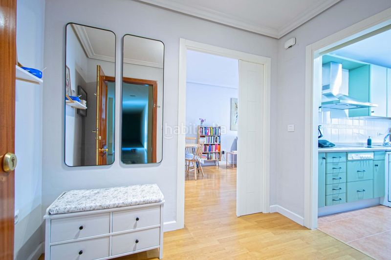 Foto d9ec2cf3-b7d2-42f7-97ab-ee5083d5713d. Pis amb aparcament piscina a colores - entreparques Sevilla