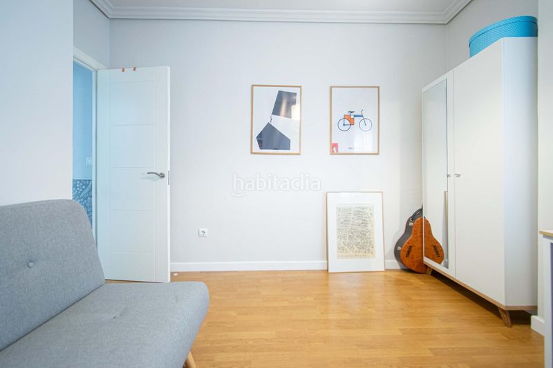 Foto fc18be01-115e-459e-b0c6-27ed78ce7640. Pis amb aparcament piscina a colores - entreparques Sevilla