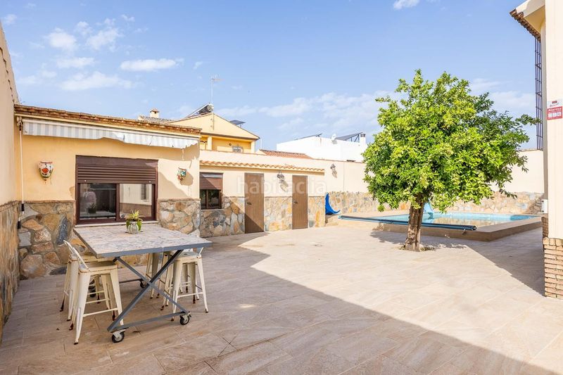 Foto d59a62c6-59f9-4d0e-9ee2-f2b3a1ecd884. Xalet amb aparcament piscina a Condequinto Montequinto
