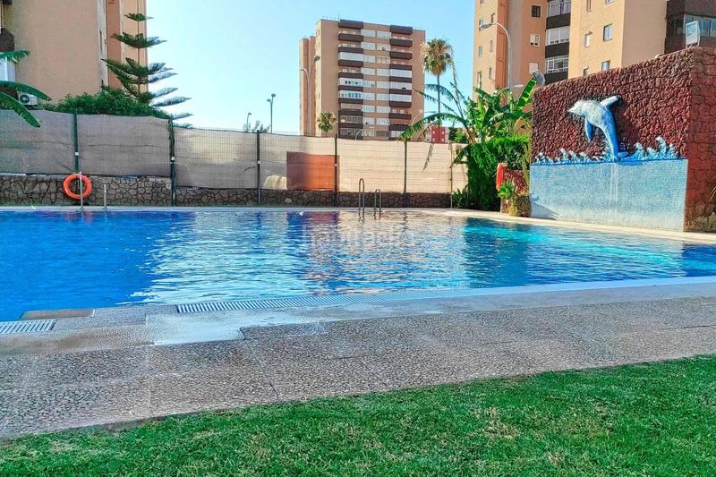 Foto 7b94c73f-a837-4a4b-8c43-517f17d0f307. Pis amb piscina a Centro Montequinto