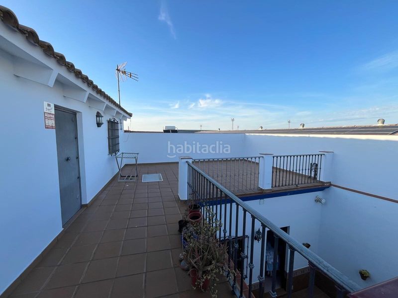 Foto 311dd0f7-ad58-473c-9b35-fcf8cb20a85b. Casa adossada a Pilas