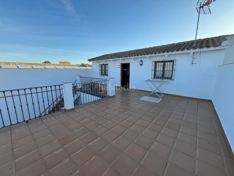 Foto 6ed3e893-6b50-497f-896a-6441088c1ddf. Casa adossada a Pilas