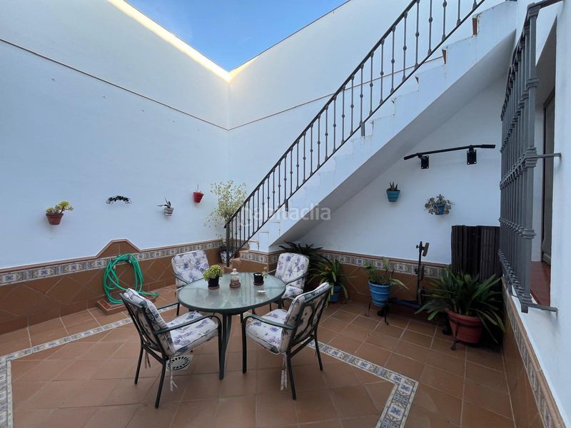 Foto abe118e6-f723-481d-845e-4ce2473ca819. Casa adossada a Pilas