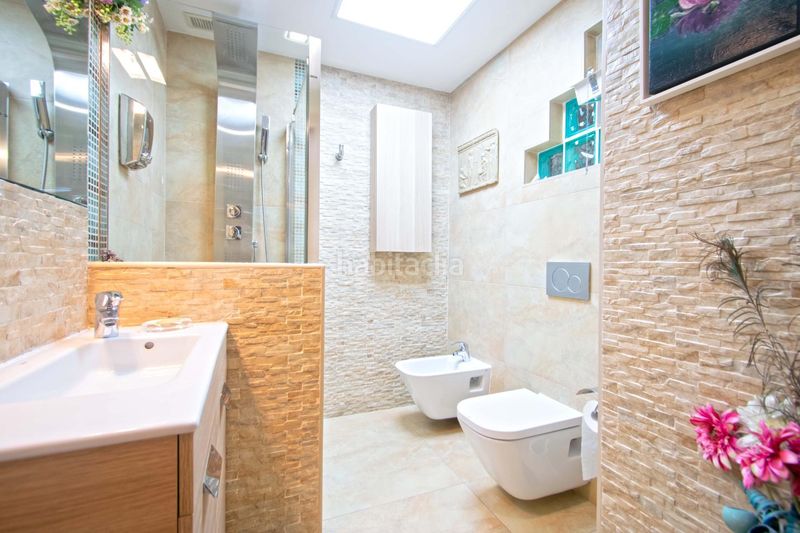 Foto 070caaa6-4823-4034-ab89-b6dab9027494. Casa adossada amb piscina a colores - entreparques Sevilla