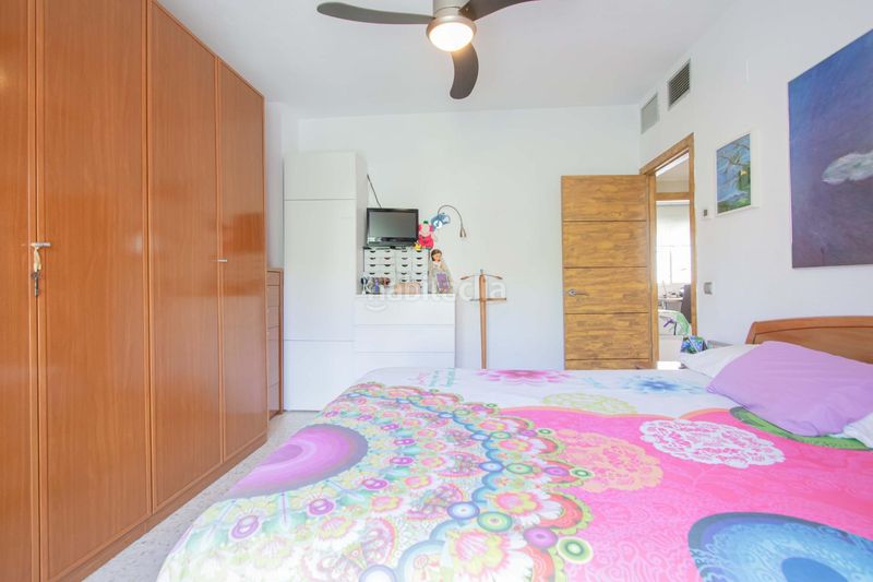 Foto a4392163-89ae-4faa-97b9-1ba59879c48a. Casa adossada amb piscina a colores - entreparques Sevilla