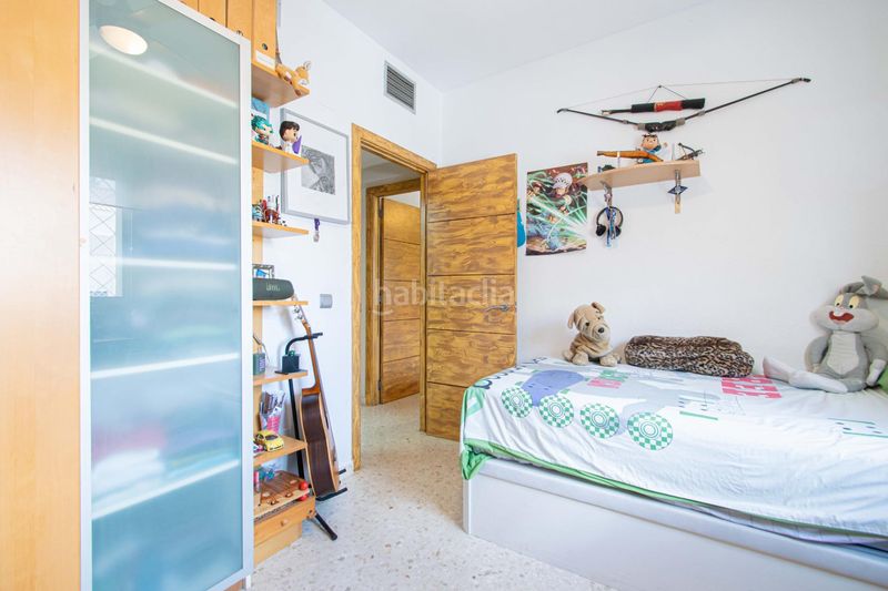 Foto a4b586f1-e40c-4259-9919-efd904c1e1a7. Casa adossada amb piscina a colores - entreparques Sevilla
