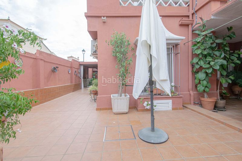 Foto 2d52e3a9-e35a-4907-b363-96832741d62a. Casa adossada amb aparcament a Gines