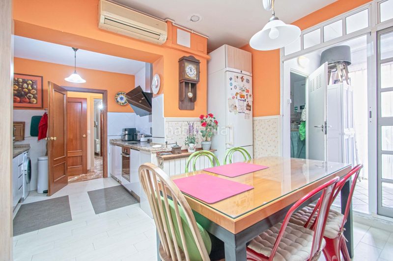 Foto f964f1c7-6c39-4fe7-9436-9d11deed9ca8. Casa adossada amb aparcament a Gines