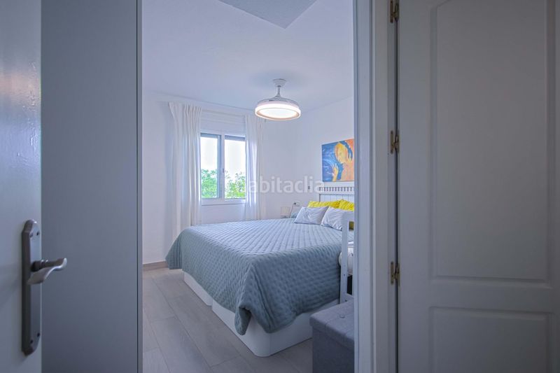 Foto ab647de2-c6cc-4e8d-ab49-ead620e02c9d. Dúplex amb aparcament a colores - entreparques Sevilla