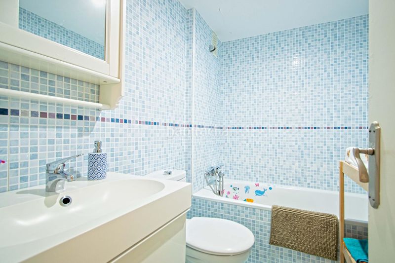 Foto e7172a42-dd24-4b4a-9020-21378101be23. Dúplex amb aparcament a colores - entreparques Sevilla