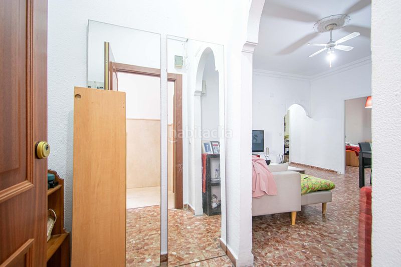 Foto 01186e8a-863a-4971-9fe5-58d2203e70e4. Pis a Bami - La Estrella Sevilla
