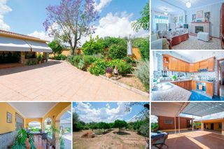 Xalet a Nuevo Bulevar. Espectacular chalet con viviendas independientes