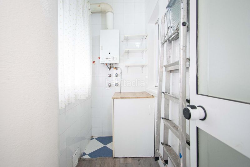 Foto df72c6b9-f726-4320-ad71-c07d5929061e. Pis amb aparcament a colores - entreparques Sevilla