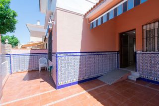 Casa adossada a Colores -  Entreparques