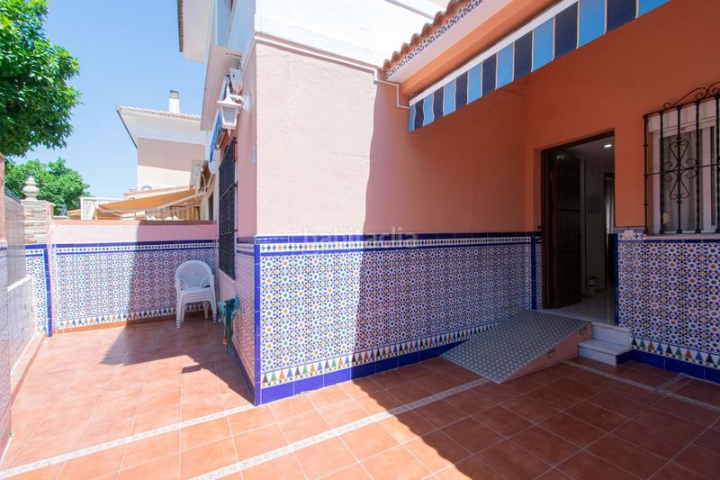 Foto 357e0b15-8058-4659-aeba-88c6c4a4298d. Casa adossada amb calefacció a colores - entreparques Sevilla