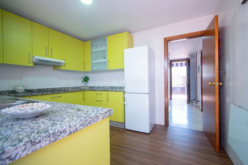 Foto 43518a89-34e0-4e81-9283-781de55c6982. Casa adossada amb calefacció a colores - entreparques Sevilla