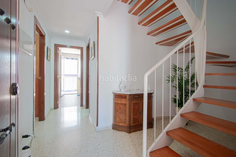 Foto 9a45ca27-f1e9-4179-b5d9-57e23cfc94fd. Casa adossada amb calefacció a colores - entreparques Sevilla