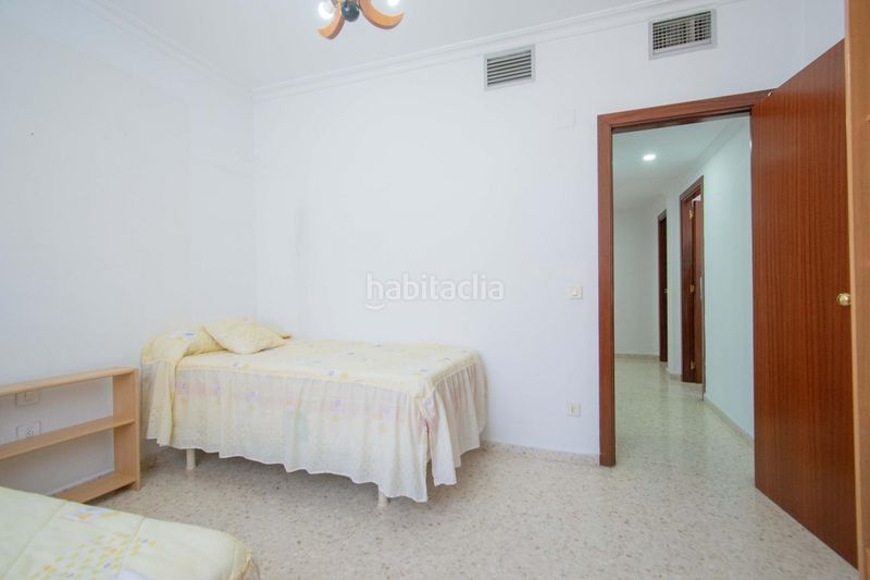 Foto eb5b3add-545e-4687-be83-acf62fc20bb0. Casa adossada amb calefacció a colores - entreparques Sevilla