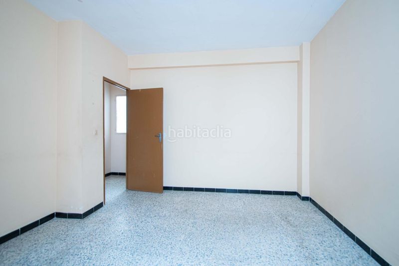 Foto 49b629f7-40d8-4911-b283-933e8d2d9b0d. Casa adossada amb aparcament a Torreblanca Sevilla