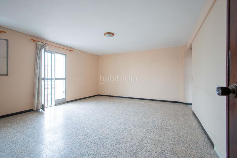 Foto 73d731e8-8c1a-4104-bf3a-3f277beb00cf. Casa adossada amb aparcament a Torreblanca Sevilla