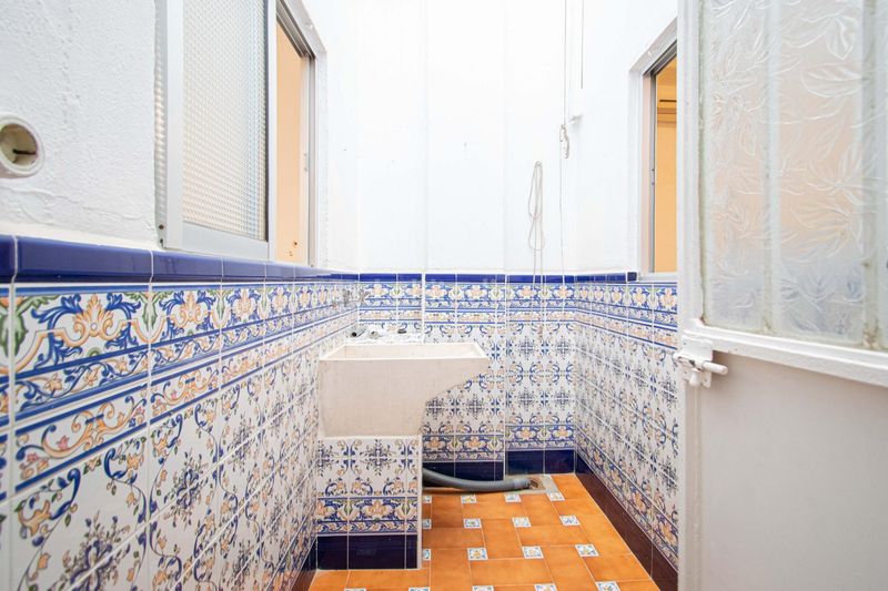 Foto dee70143-3906-4f49-bd52-73d0ba7e4693. Casa adossada amb aparcament a Torreblanca Sevilla