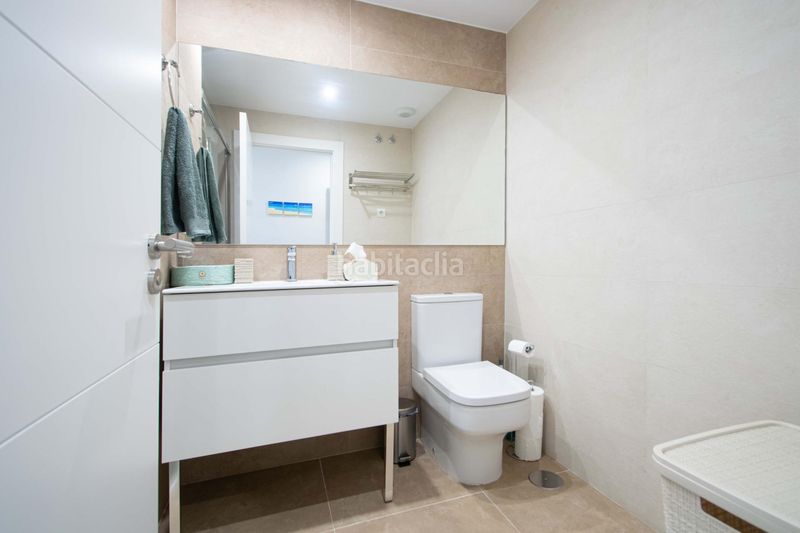 Foto fe3bdc9c-450d-446f-9f93-52b0c1a60a7c. Pis amb calefacció aparcament piscina a colores - entreparques Sevilla