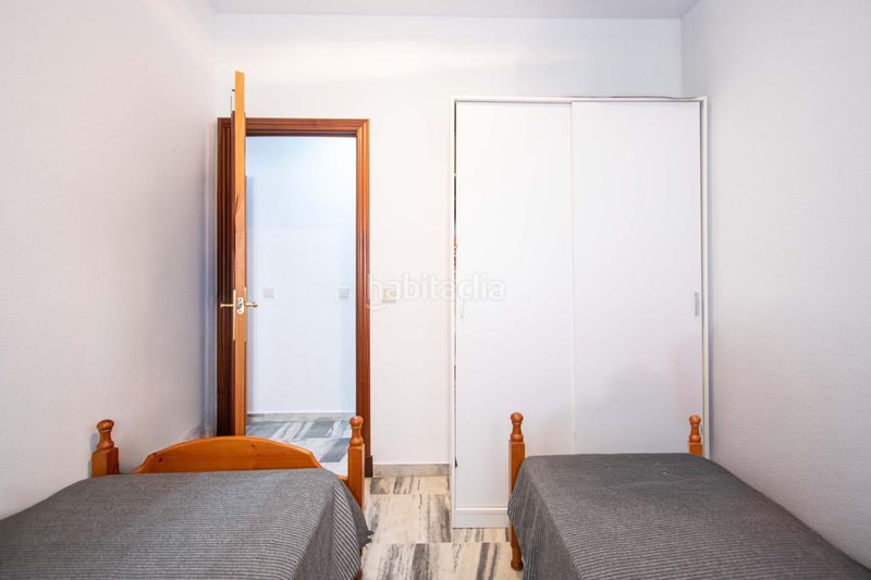 Foto df6509a9-2f05-492e-9f49-d144e9c6d3e3. Pis amb aparcament a colores - entreparques Sevilla